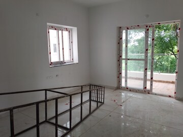 Room in 4 BHK Villa at Patighanpur – for Sale