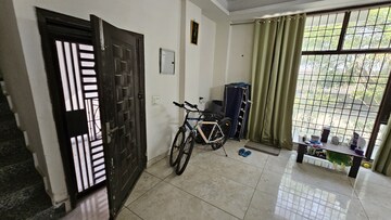 Parking in 3 BHK Villa at Panchsheel Greens II, Sector 16 Greater Noida – for Sale