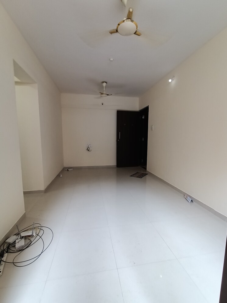 Room, sri-dutt-s-garden-avenue-k 1 Bedroom 400 Sq.Ft. Apartment In Virar West Palghar 7377668