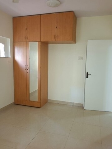 2 BHK Apartment For Sale in Palm Springs, Malad West