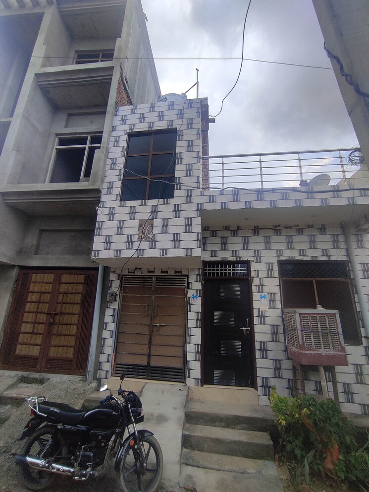 Exterior View, achheja 2 Bedroom 75 Sq.Yd. Villa In Achheja Greater Noida 7378005