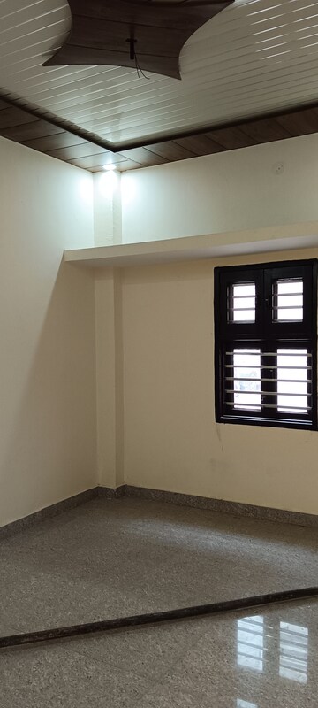 Room in 1 RK Independent House at Saraswati Enclave Gurgaon, Sector 37a – for Sale