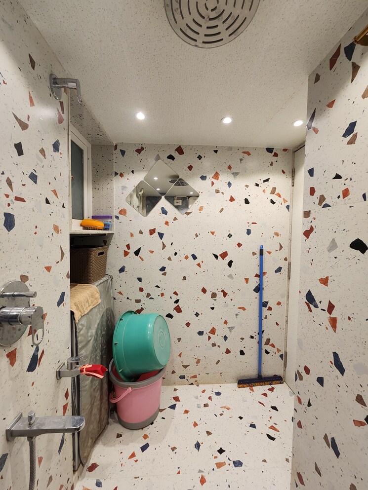 Bathroom, gokuldham-chs-tardeo 1 Bedroom 350 Sq.Ft. Apartment In Tardeo Mumbai 7378131