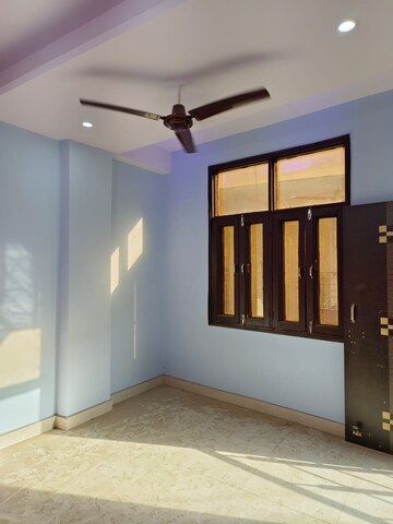 Room in 4 BHK Villa at Panchsheel Greens II, Sector 16 Greater Noida – for Sale
