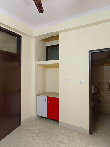 Room in 4 BHK Villa at Panchsheel Greens II, Sector 16 Greater Noida – for Sale