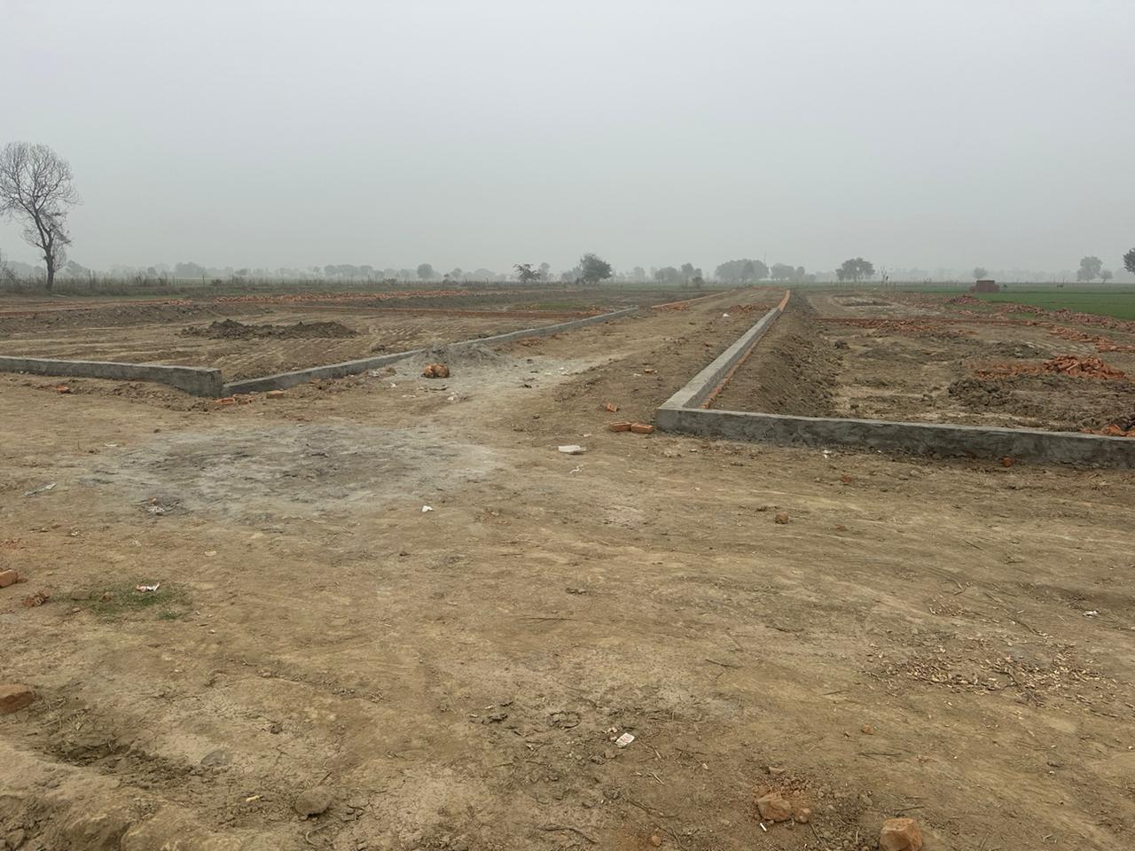 Plot For Resale in Yamuna Expressway Greater Noida  7378590