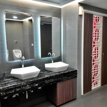 Bathroom in 2 BHK Apartment at Samrin Heritage, Panch Pakhadi – for Sale