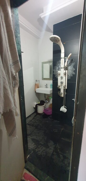 Bathroom in 3 BHK Apartment at Geetanjali Heights, Seawoods – for Sale