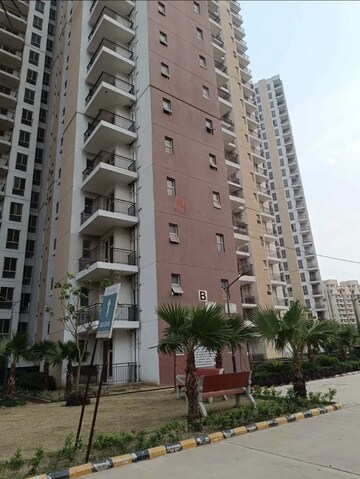 2.5 BHK Apartment – Exterior View View at Imperia Esfera, Sector 37c - for Sale