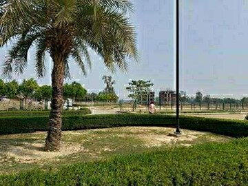  Plot – Garden View at Omaxe Metro City, Kalli Paschim - for Sale