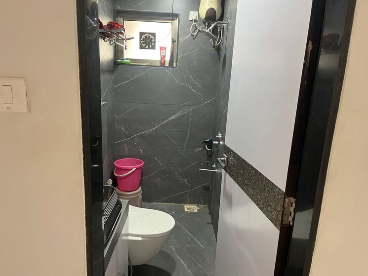 Bathroom, trimity-sindhu-smruti 1.5 Bedroom 583 Sq.Ft. Apartment In Naupada Thane 7379009