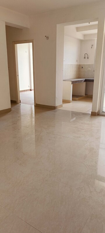 Room in 2 BHK Apartment at KLJ Platinum Heights, Sector 77 – for Sale
