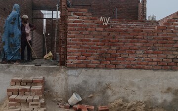 Plot For Sale in Bhopani Village