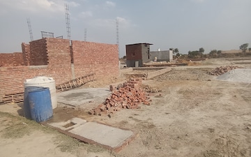 Plot For Sale in Bhopani Village