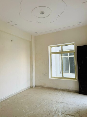 Room in 1 BHK Apartment at Faizabad Road – for Sale