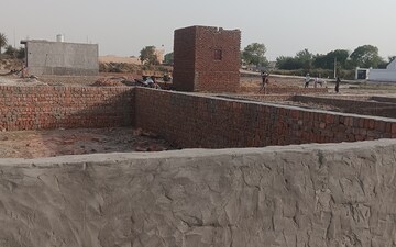 Plot For Sale in Bhopani Village