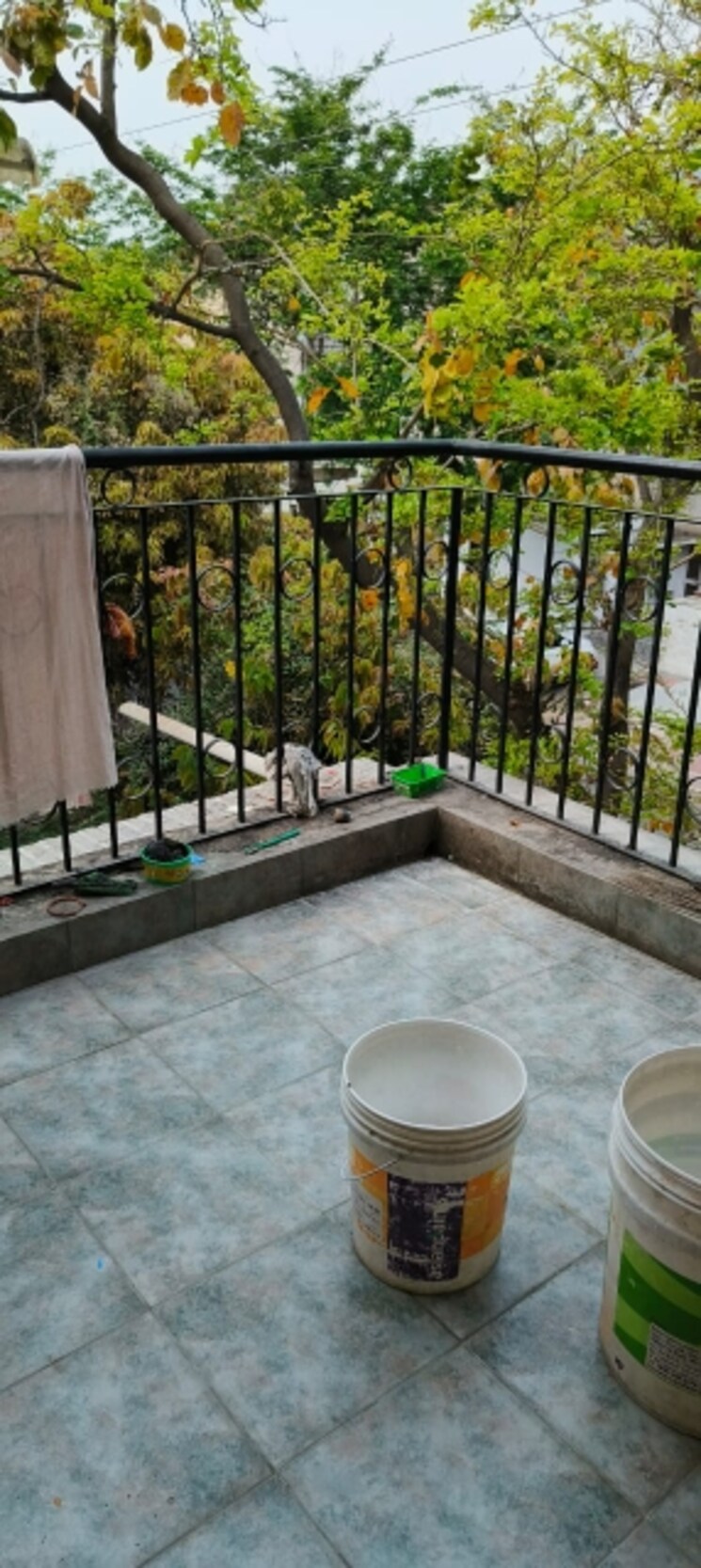 Balcony, arun-vihar-sector-37 2 Bedroom 990 Sq.Ft. Apartment In Sector 37 Noida 7379899