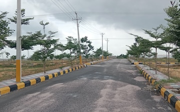 Plot For Sale in Mallapur