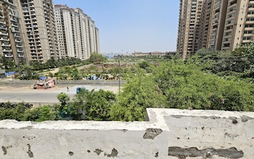 Plot For Sale in Sector 46