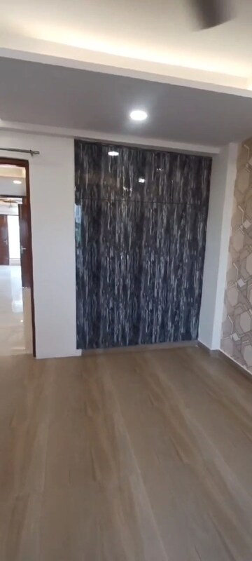 Bedroom in 3 BHK Builder Floor at Sector 85 – for Sale