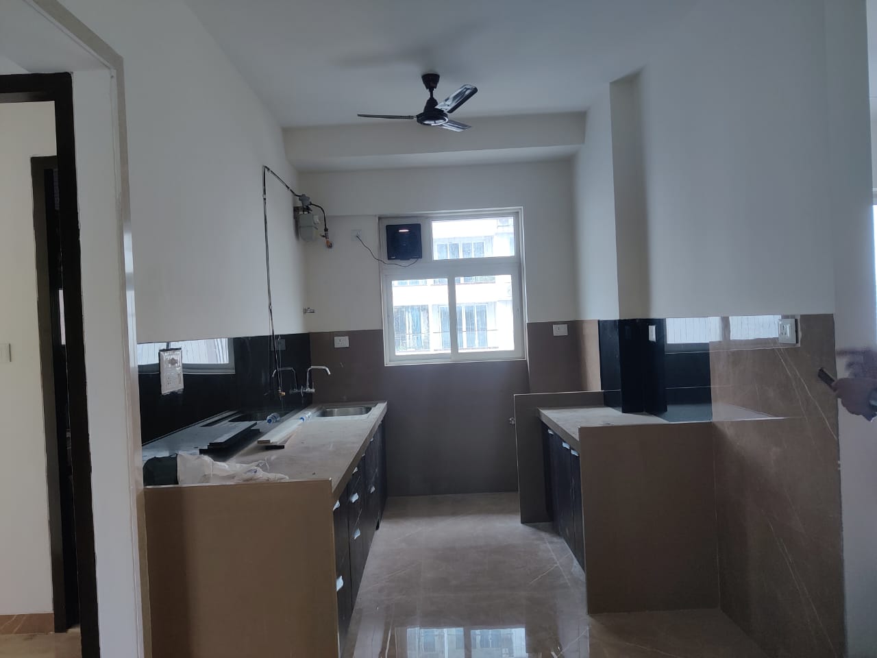 2 BHK Apartment For Resale in Upper East 97 Malad East Mumbai  7381145