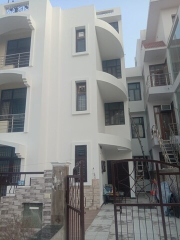 6 BHK Independent House – Exterior View View at Divine Grace Housing Society, Omega Ii Greater Noida - for Sale