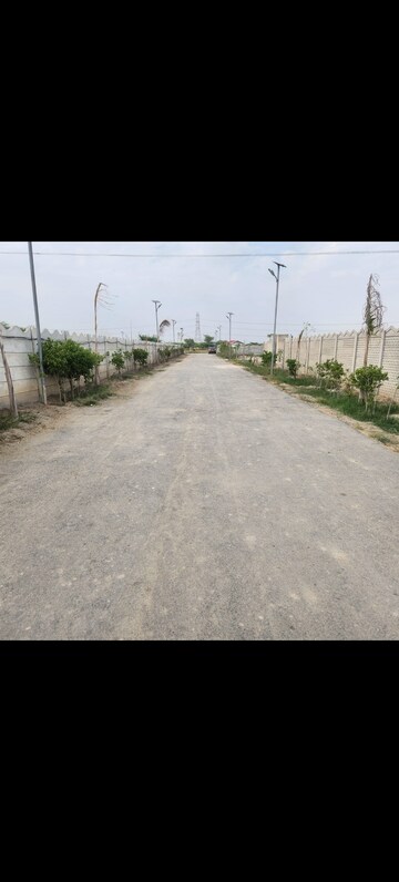 Plot Area in  Plot at Yamuna Expressway – for Sale