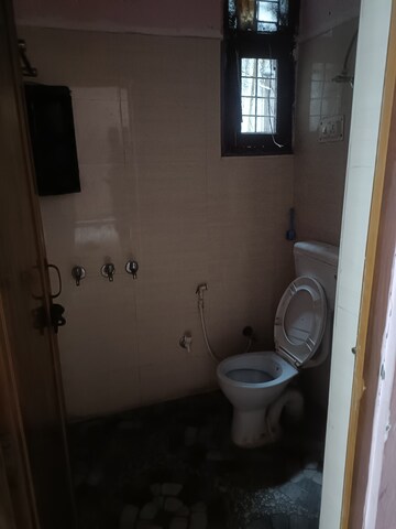 2 BHK Builder Floor For Sale in Spring Field, Sector 31