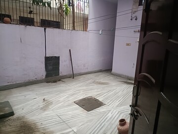 Bathroom in 3 BHK Builder Floor at Arun Yamuna Enclave, Sector 30 – for Sale