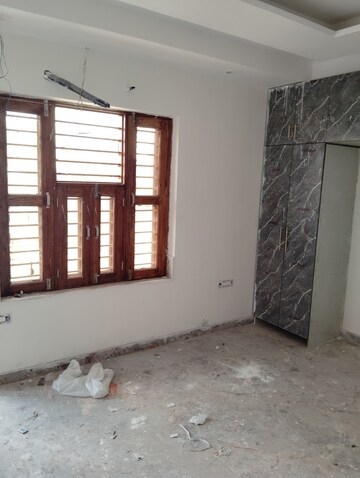 Room in 3 BHK Builder Floor at Sector 11 – for Sale