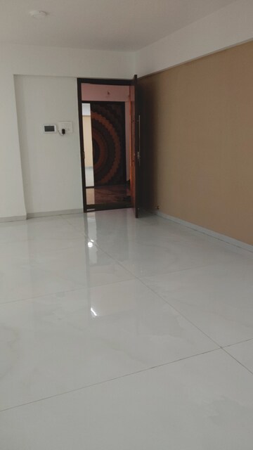 2.5 BHK Apartment For Sale in Vile Parle East