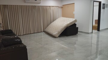 Bedroom in 4 BHK Apartment at Vile Parle East – for Sale