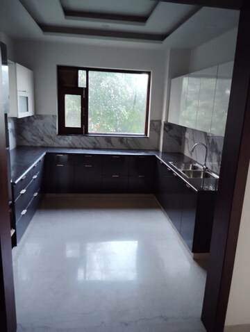 Kitchen in 5 BHK Builder Floor at Sector 14 – for Sale