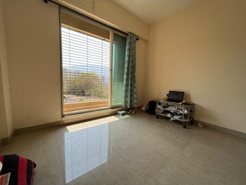 Room in 1 BHK Apartment at Mohan Willows, Badlapur East – for Sale