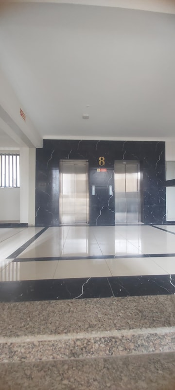 Lift in 3 BHK Apartment at Azeagaia Botanica, Vrindavan Yojna – for Sale
