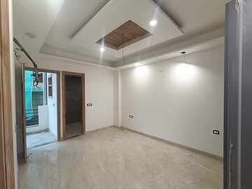 Master Bedroom in 4 BHK Builder Floor at Green Fields Colony – for Sale