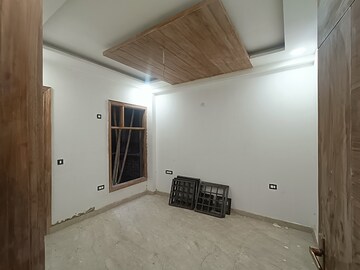 Master Bedroom in 4 BHK Builder Floor at Green Fields Colony – for Sale