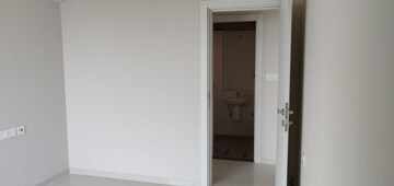 Room in 2 BHK Apartment at Rustomjee Urbania Aurelia, Majiwada – for Sale