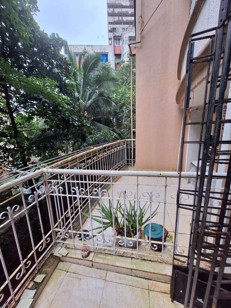 Balcony, veena-sarang 1 Bedroom 430 Sq.Ft. Apartment In Borivali West Mumbai 7383208