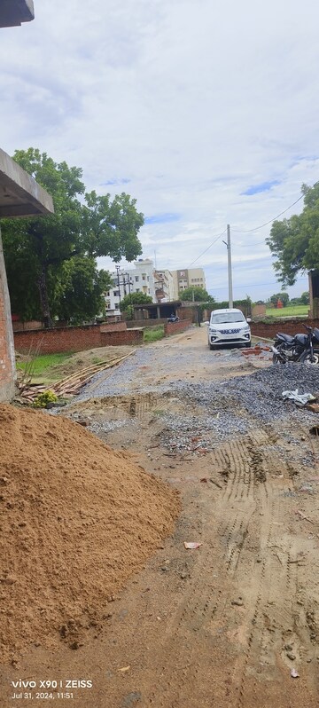  Plot – Exterior View View at Babatpur - for Sale