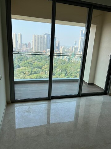 Room in 3 BHK Apartment at Piramal Aranya, Byculla – for Sale