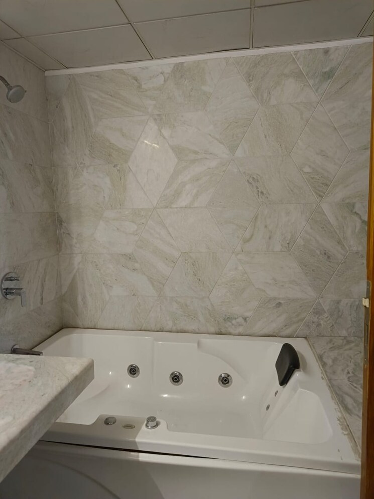 Bathroom, kundan-eternia 3 Bedroom 1380 Sq.Ft. Apartment In Ghorpadi Pune 7383490