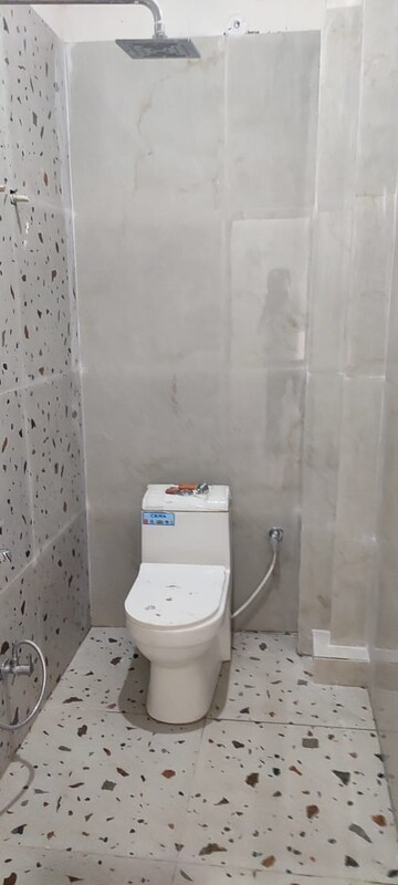 Master Bedroom in 2 BHK Independent House at Faizabad Road – for Sale