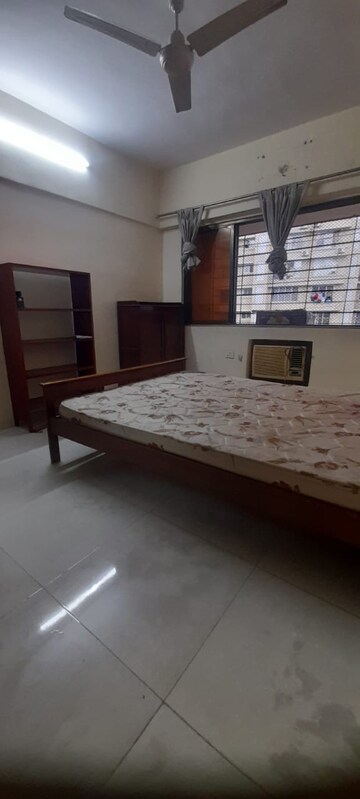  2.5 BHK Apartment at Kandivali East – for Sale