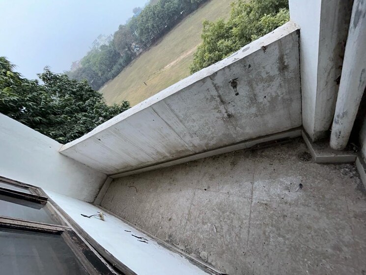 Balcony, sector 12 2 Bedroom 650 Sq.Ft. Builder Floor In Sector 12 Gurgaon 7383860