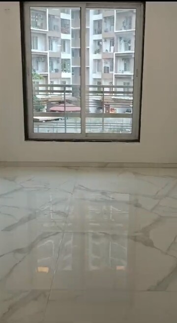 Room in 2 BHK Apartment at Walchand Residency, Mira Road – for Sale
