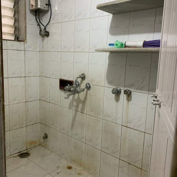 Bathroom, rajesh-nagar-chs 1 Bedroom 430 Sq.Ft. Apartment In Mahavir Nagar Mumbai 7384751