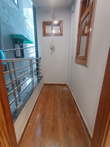 Furnished Amenities in 3 BHK Builder Floor at Uttam Nagar – for Sale