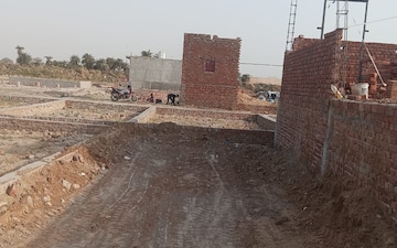 Plot For Sale in Bhopani Village