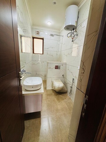 Bathroom in 4 BHK Builder Floor at BP Homes, Sector 85 – for Sale